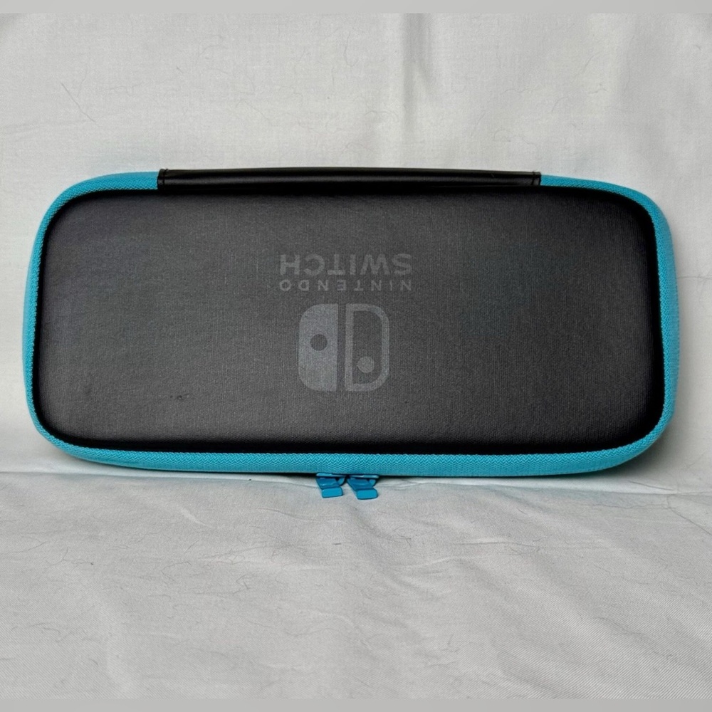 Nintendo Switch Neoprene Black And Blue Zippered Carrying Case Excellent